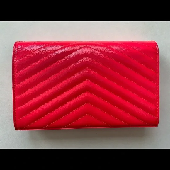 Yves Saint Laurent Wallet on Chain - Picture 4 of 11